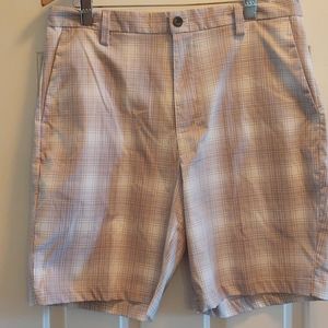 Men's Chaps Golf Shorts size 34